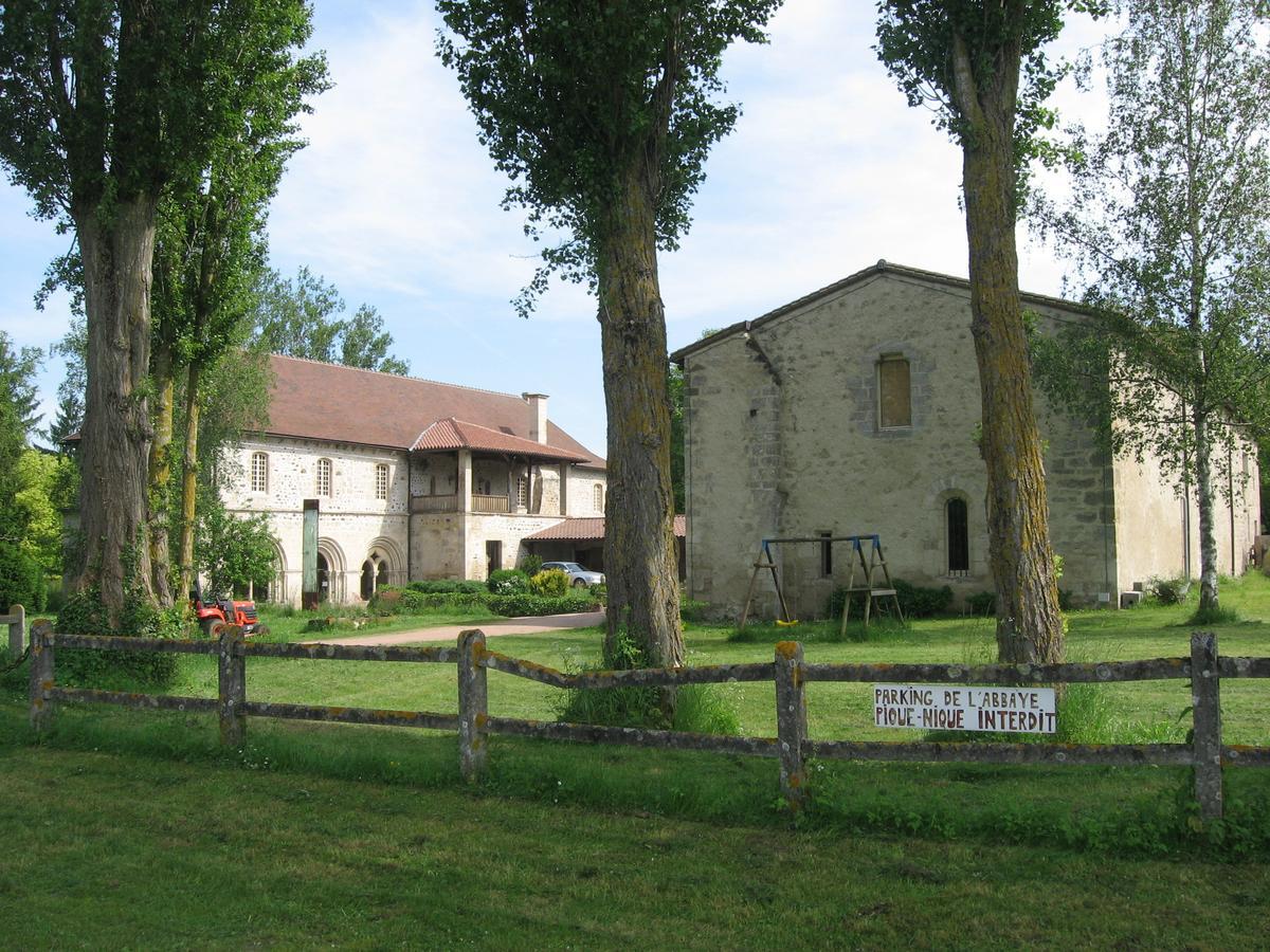 Bed and Breakfast Abbaye Saint Gilbert Экстерьер фото